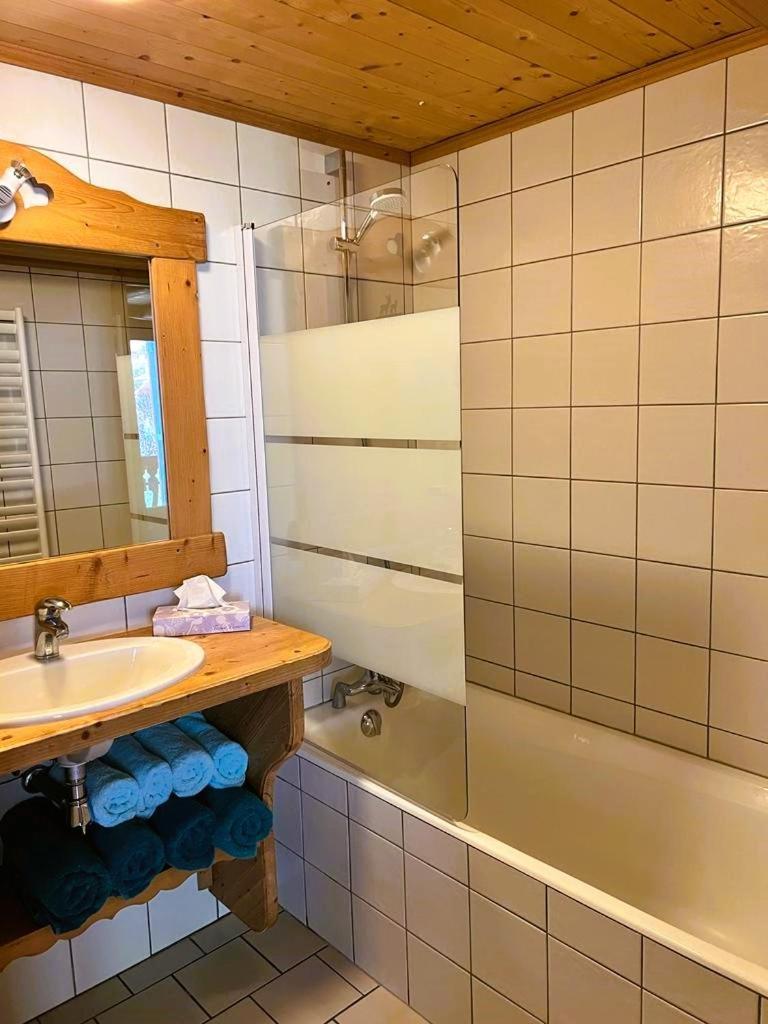 Fleur Des Neiges Hotel Morzine Phòng bức ảnh